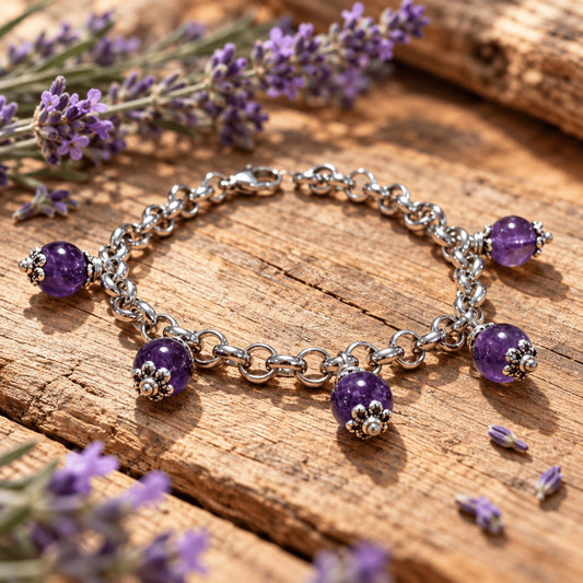 Alchimia Viola, bracciale in ametista con charms su legno e lavanda